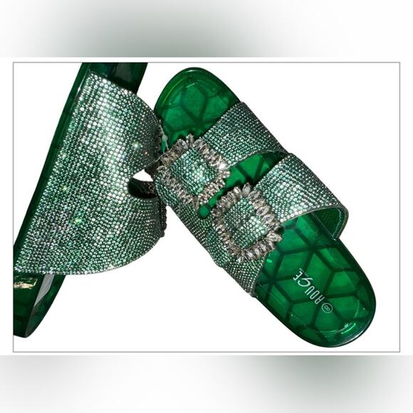 Rouge! Green and Silver Crystal Sandals - Picture 1 of 3